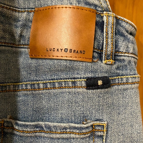 LUCKY BRAND Denim Overalls Washed Ripped Bib Crop Distressed Raw Edge Jeans 12 - Picture 7 of 13